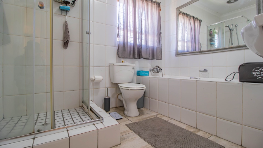 2 Bedroom Property for Sale in Admirals Park Western Cape